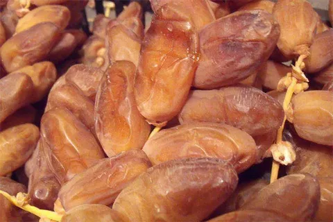 تصویر 3 از قیمت خرید خرما پیارم بندرعباس با فروش عمده